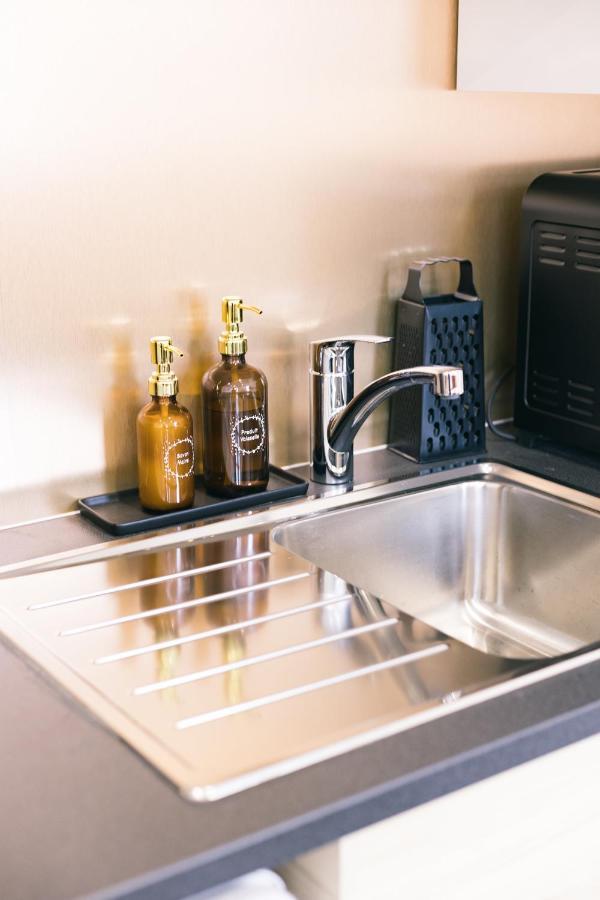 Apartment Black Cognac *