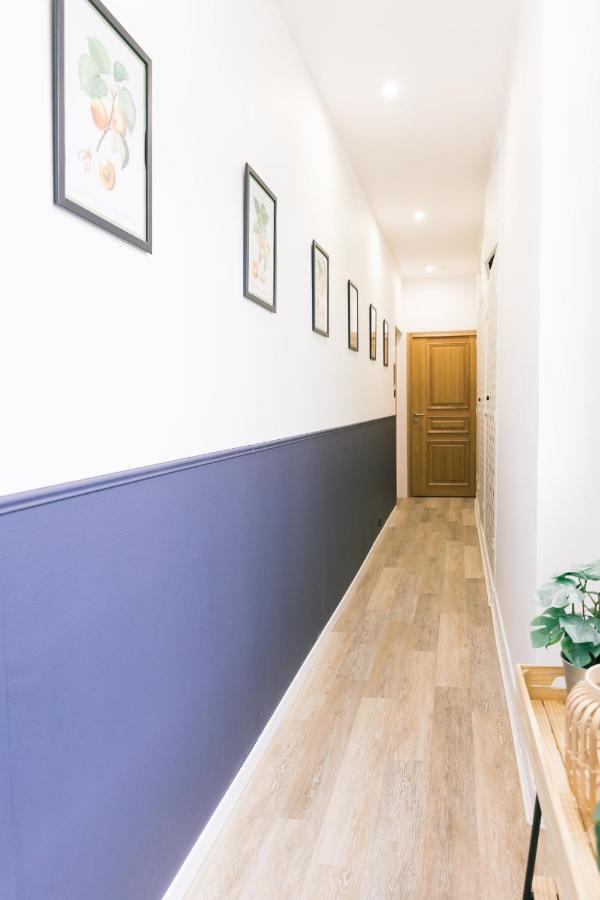 Apartment Black Cognac